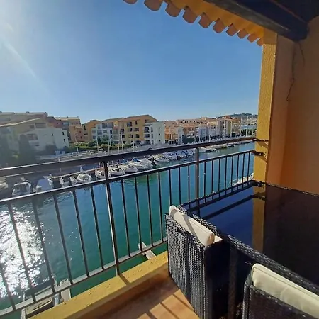 Cap'nomad Cote - Balcon - Piscine - Parking *