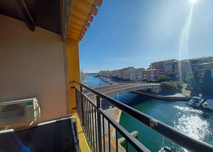 Cap'nomad Cote - Balcon - Piscine - Parking Apartament