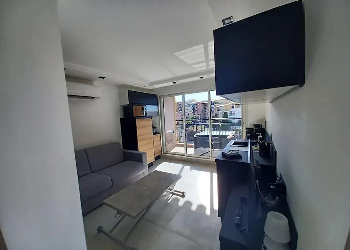 Cap'nomad Cote - Balcon - Piscine - Parking Apartament Agde